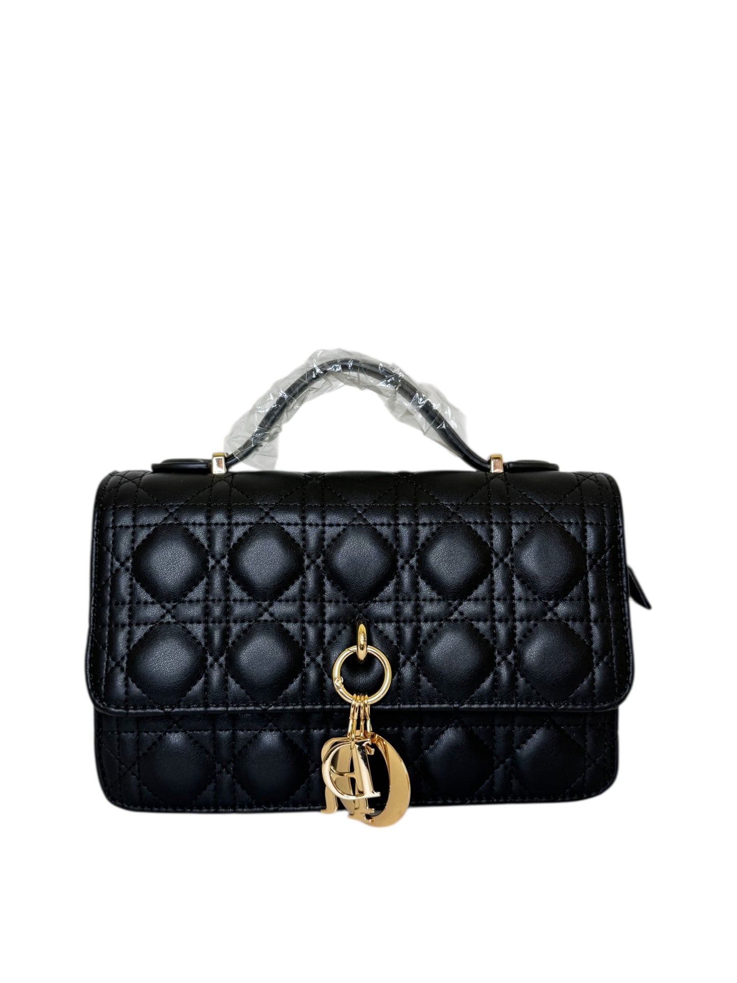 Damen Handtasche trendig & elegant in der Farbe Schwarz