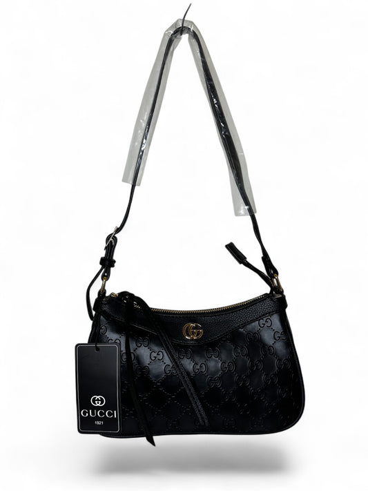 Damen Handtasche trendig & elegant in der Farbe Schwarz