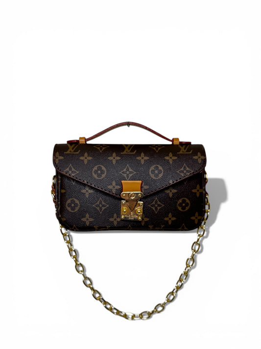 Schultertasche im modisch trendigen Look in der Farbe Braun