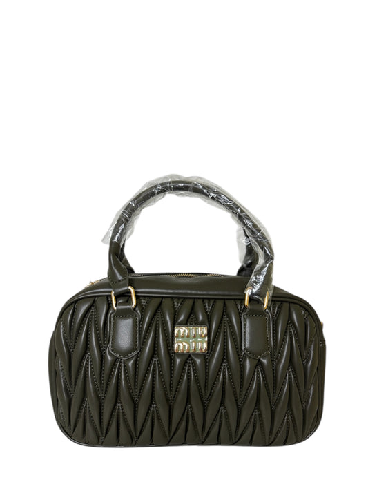 Damen Handtasche trendig & elegant in der Farbe Olivgrün