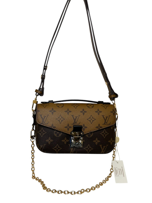 Schultertasche im modisch trendigen Look in der Farbe Braun/Hellbraun