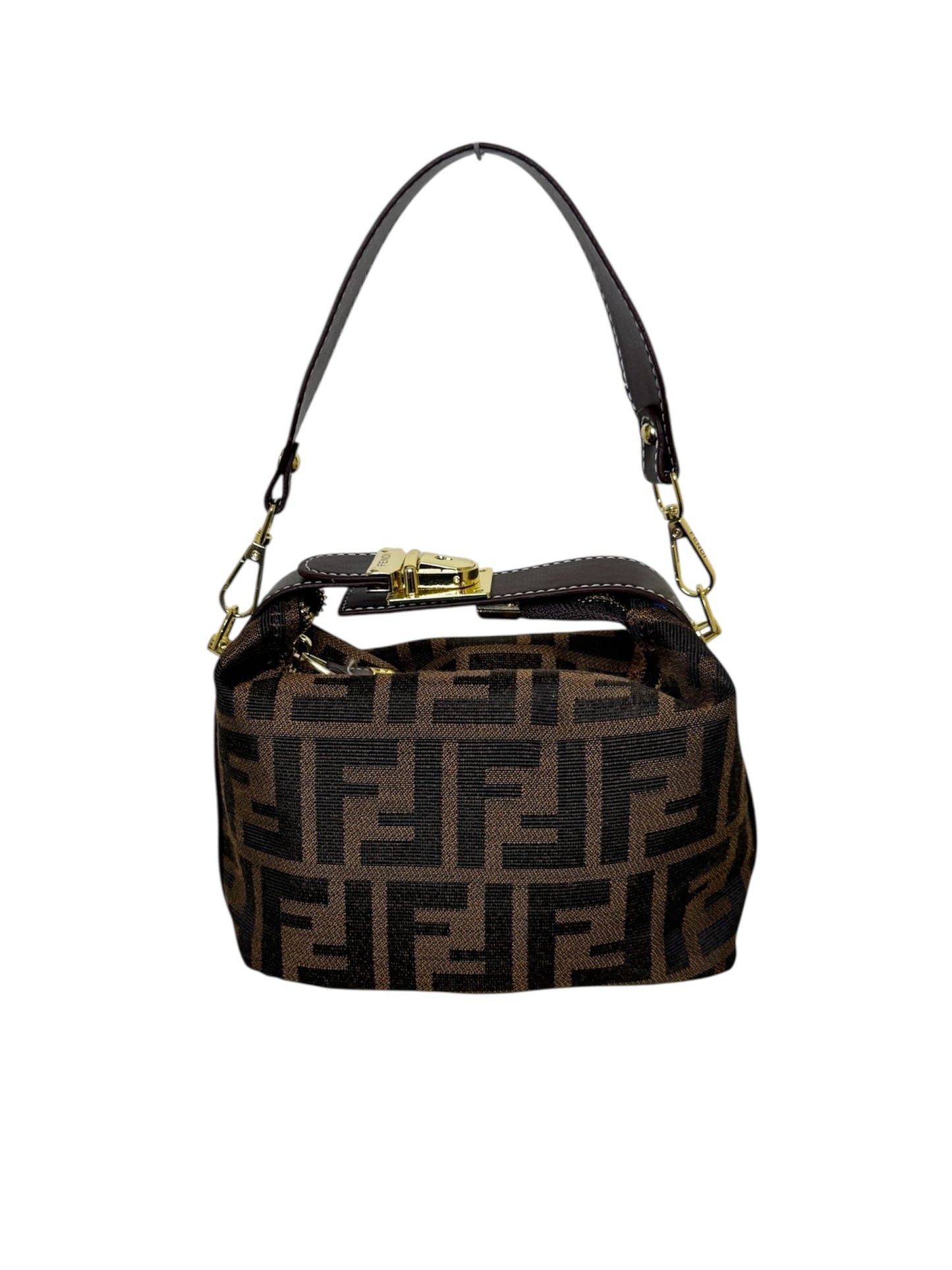 Damen Handtasche trendig & elegant in der Farbe Braun klein