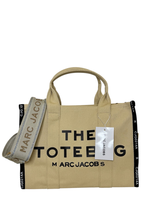 Damen Handtasche trendig & elegant in der Farbe Beige